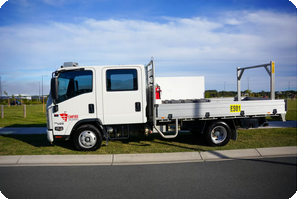Isuzu NNR 45-150 Crew truck hire